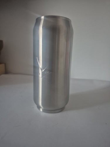 Grey goose vodka - goose, metall