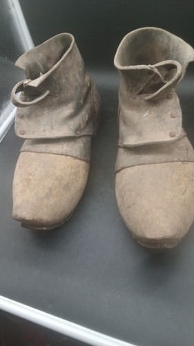 Ancienne paire galoches - ancienne,