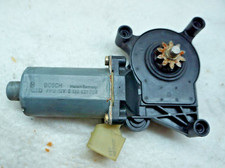 Mercedes W202 Fensterheber Motor vorne rechts Moteur de lève-vitre 0130821709  