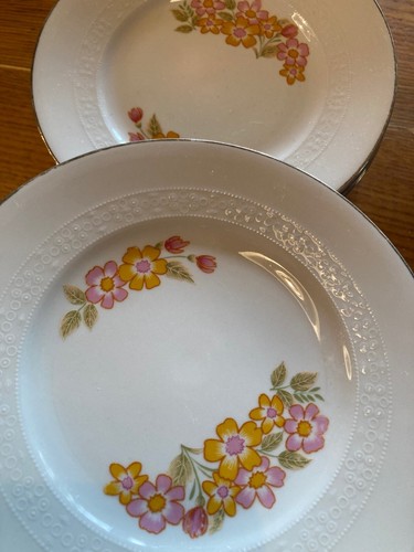 Lot assiettes à - à, dessert