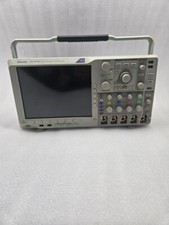 Tektronix DPO4054B Oscilloscope Numérique 4 Canaux 500MHz 2.5GS/s 20Mpts USB LAN
