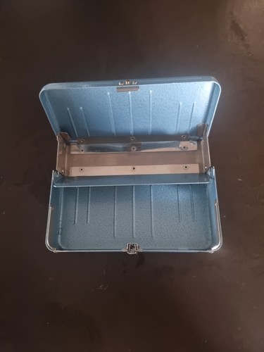 Boite pêche ancienne - pêche,