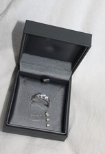 Collier, pendentif +Bague
