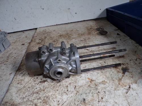 Carters contre piston - carters, +