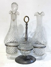 Ancien Serviteur Nécessaire