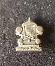 RARE PINS CHAMPAGNE VOITURE RETRO MO BULLES
