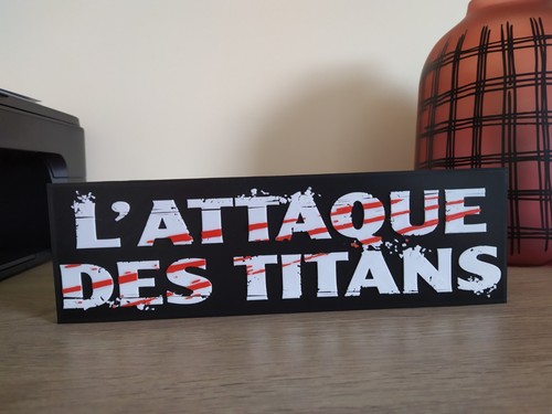 Enseigne attaque des titans - enseigne,