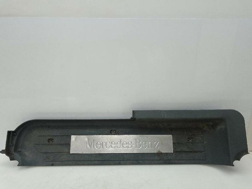 P0099419 moulure sous porte