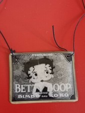 Joli pendentif Betty Boop /
