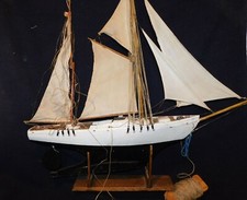 TRES  BEL ANCIEN GRAND VOILIER de BASSIN - KETCH - ARTISANAL - 