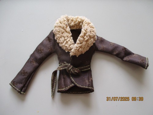 Poupee scene tenue - poupee, my