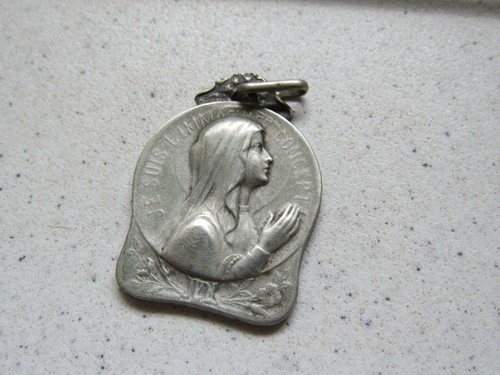 Ancienne medaille religieuse - ancienne,