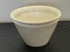 Ancien pot a confiture conique