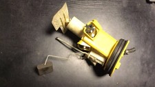 Pompe à carburant compacte