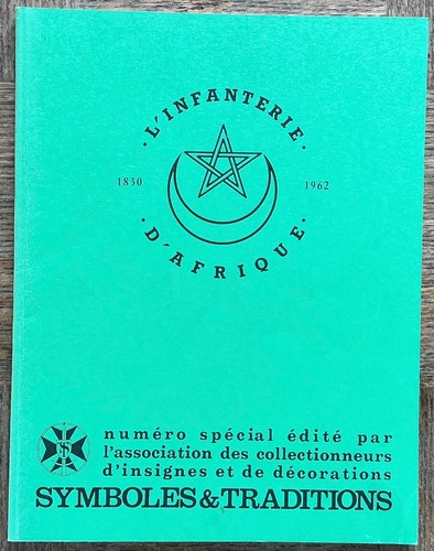 Livre insignes militaires - 10,