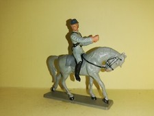 STARLUX western sécession