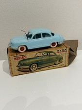 Voiture  Ancienne Norev Dyna Panhard