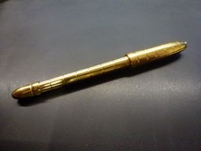 stylo bille rotatif de calepin,signé Louis Vuitton,plaqué or,L 9cm,poids 15,27g