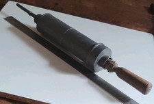 CLYSTERE Curiosité, Médical, ancien clystère en étain, manche bois, Lavements