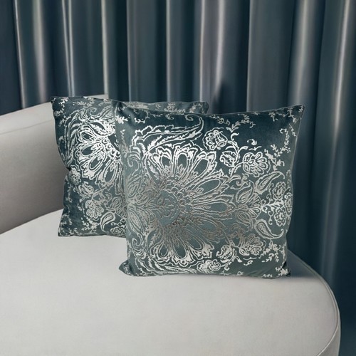 Lot coussins décoratifs - 2,