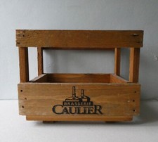 casier en bois, caisse de rangement de bouteilles, brasserie Caulier, bistrot