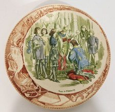 ANCIENNE ASSIETTE PARLANTE JEANNE D'ARC N° 7 EN COULEURS - SARREGUEMINES