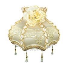 Abat-jour à franges et perles