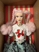 Clownesque Nadja Rhymes