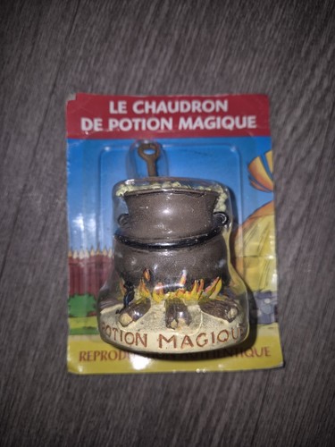 Figurine chaudron la - le,