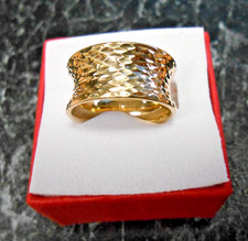 Bague froissée en  or  18K   poincon 750  T 54