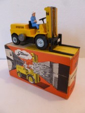 ancien Chariot élévateur