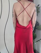 Robe rouge satinée sexy dos nu bretelles fines - Taille S