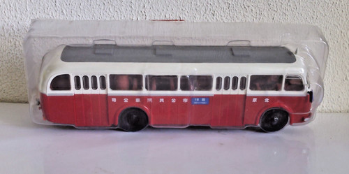 Autobus ixo altaya - 1/43,