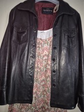 Veste  femme TRES classe  cuir