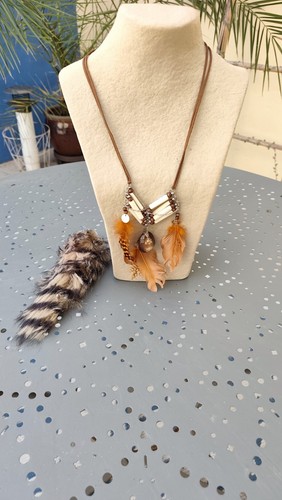 Collier indien avec - , et