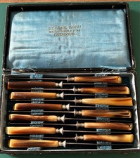 12 petits couteaux anciens