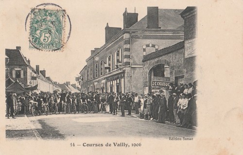 Cpa vailly entrée route - entrée,,