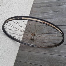 Ancienne roue chapeau de