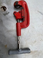 Coupe tubes acier Virax 10 à 42mm. Réf 210110