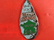 PINS PIN'S ASTERIX OBELIX CARTE DE FRANCE MENHIR VETERINAIRE