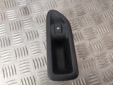 Commande Lève Vitre Avant Droite - RENAULT LAGUNA II (2) PHASE I (1)