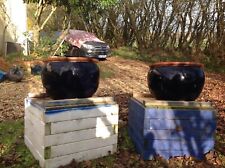 Paire de grands pots