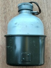 Ancienne gourde militaire allemande de la Bundeswehr matriculée PSL73 + quart