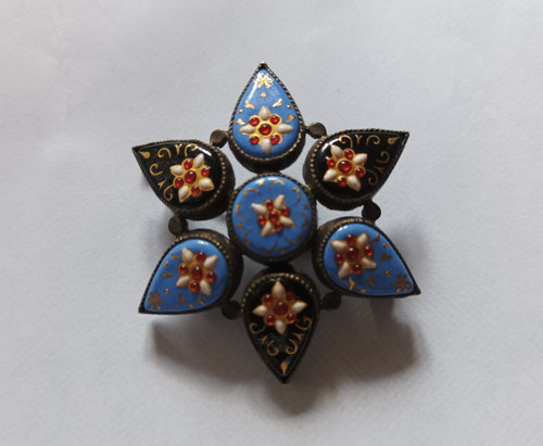 Broche ancienne émaux