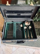 vaiselle, mallette, assiette, verre, couteaux ect...