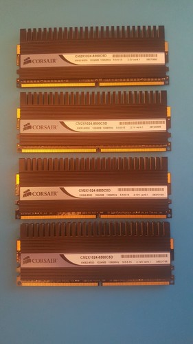 Corsair dominator 4gb 1gb - 4gb, x