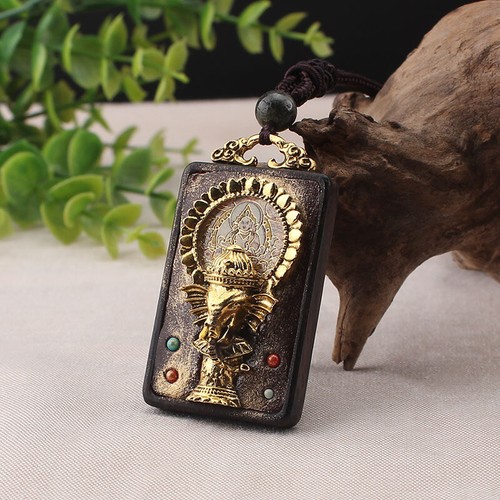 Santal pendentif amulette - santal,