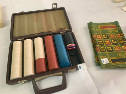 Poker chip carrying - carrying, case