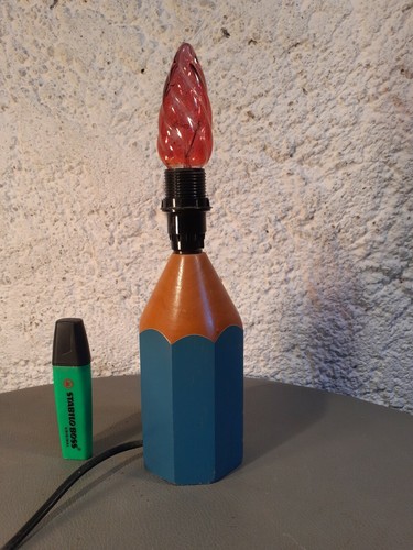 Lampe forme crayon pop art - lampe,