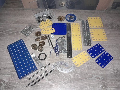 Meccano lot pièces et - pièces,